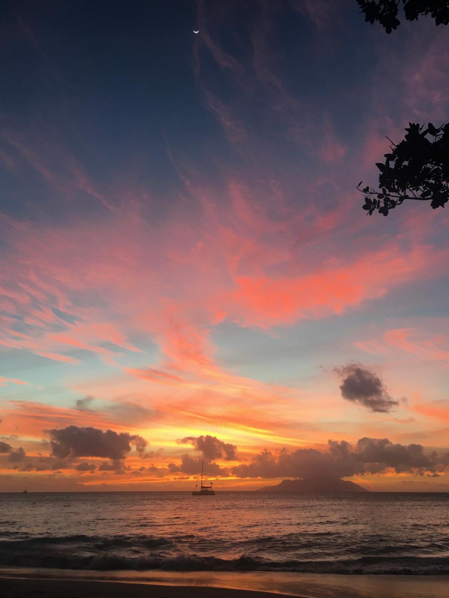 Bord Mer Villa Beau Vallon  Bagian luar foto