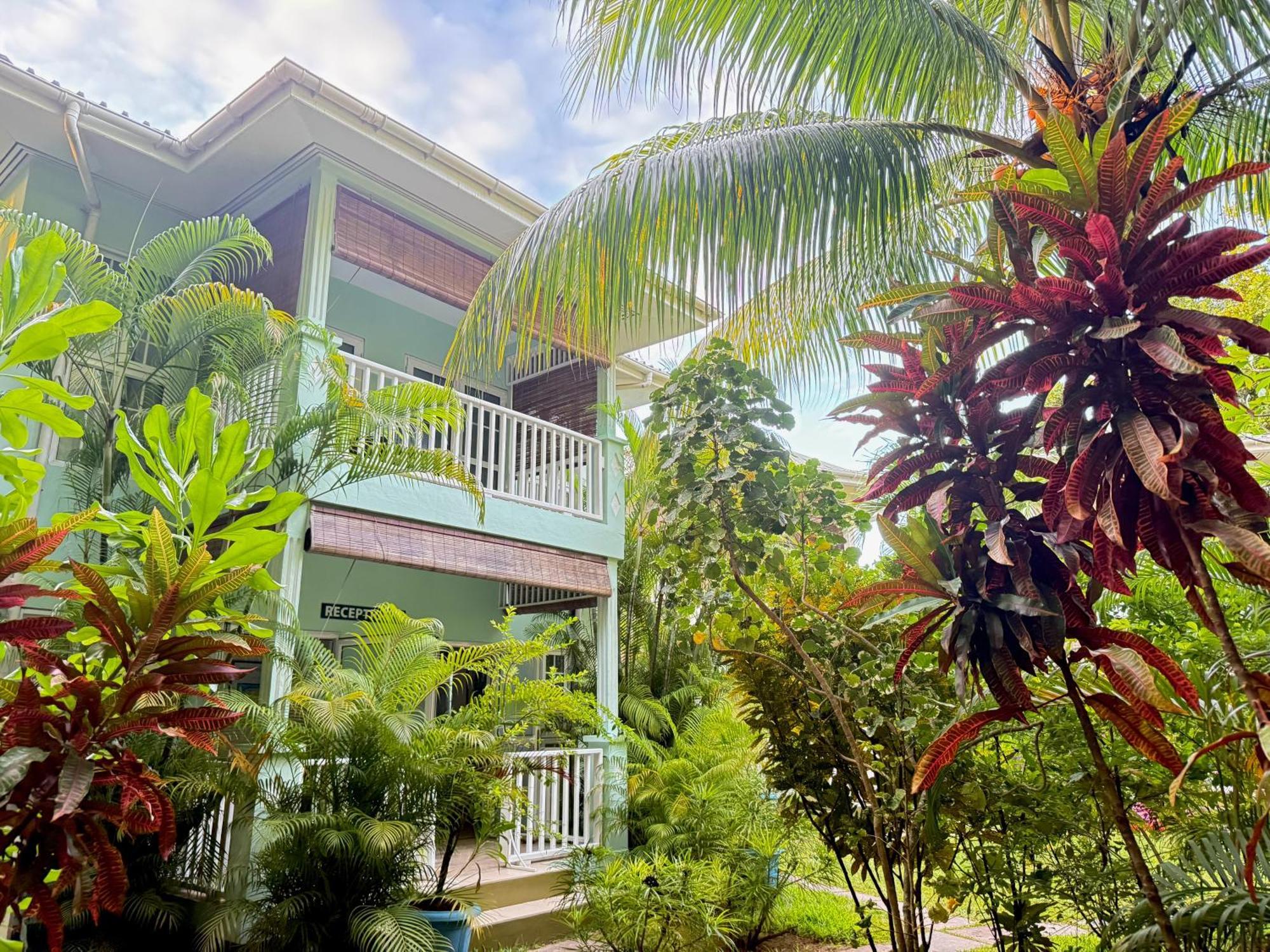 Bord Mer Villa Beau Vallon  Bagian luar foto